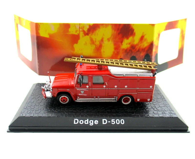 FIRE DEPARTMENT DODGE D-500 WATOU 1958, RED ATLAS SCALE 1:72 FIRE TRUCK MODEL - Image 4 of 4