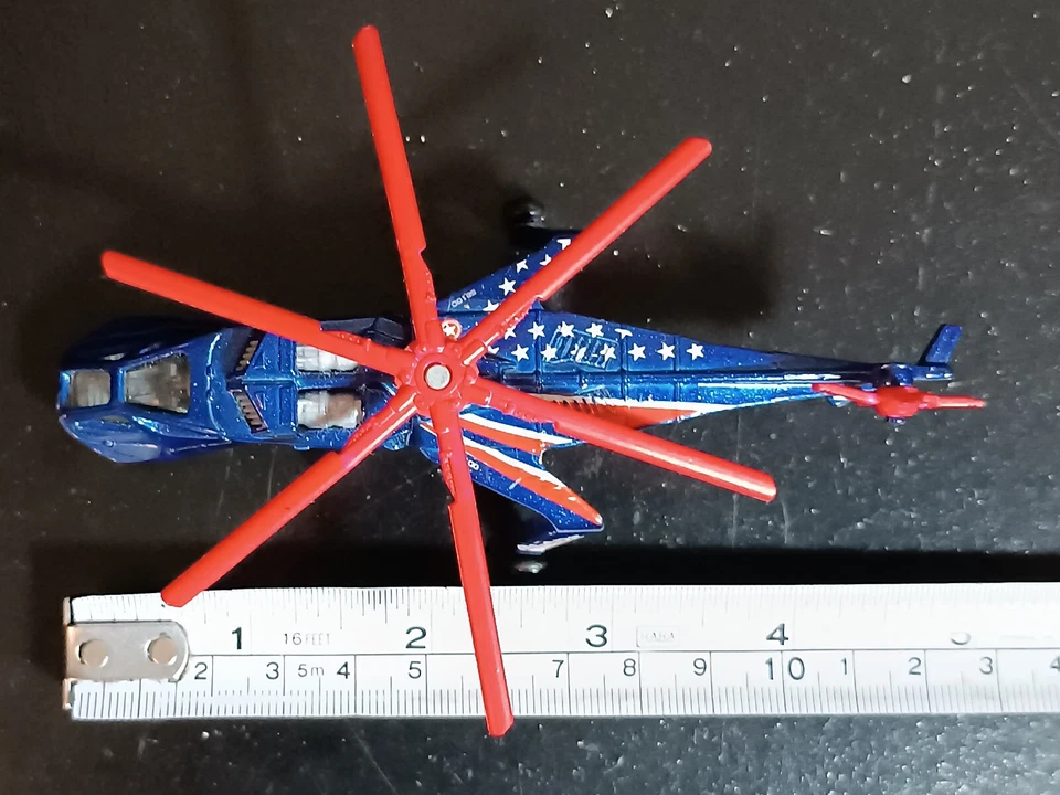 MATCHBOX 2014 SKY BUSTERS SB-100 BLADE FORCE BFV81 HELICOPTER DIECAST TOY - Image 2 of 4