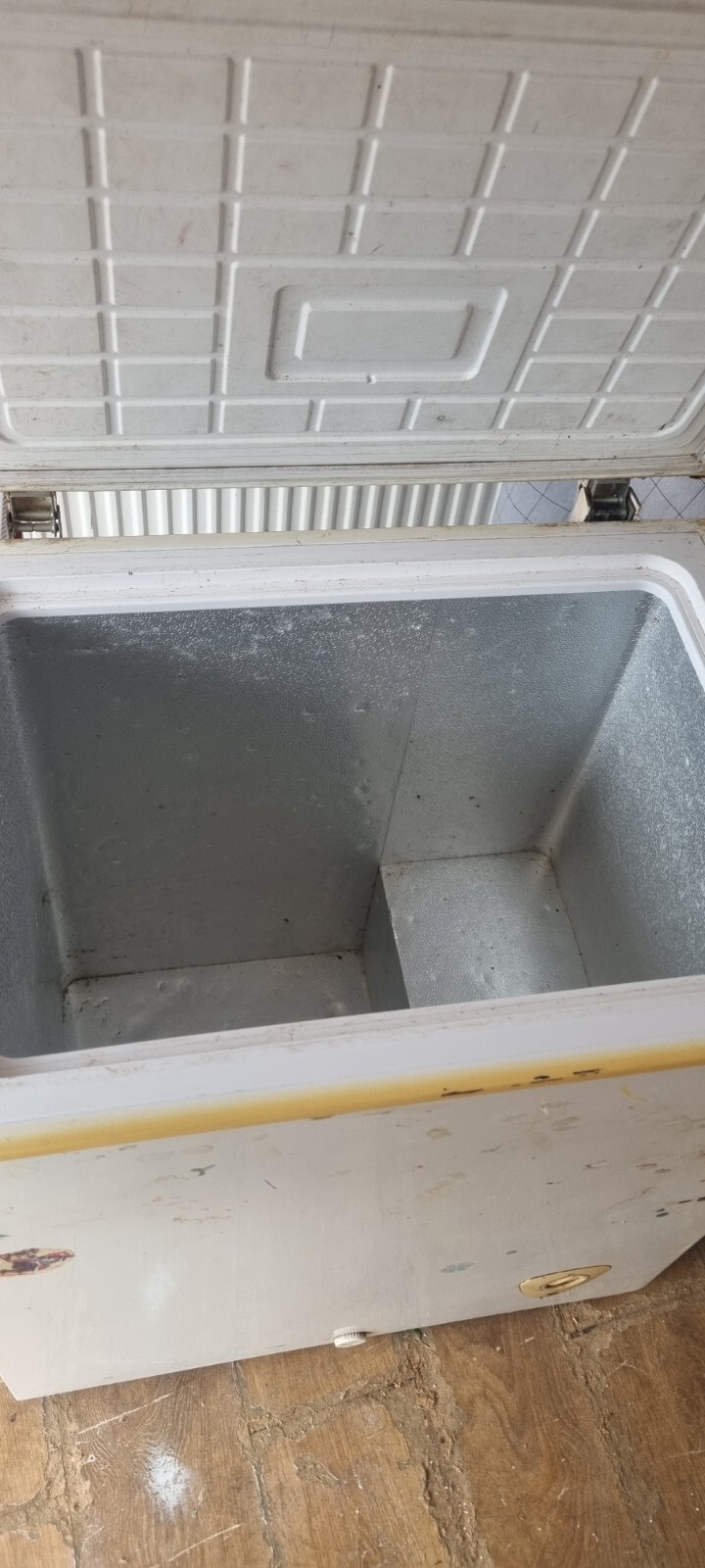Bush Small Chest Freezer eBay