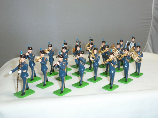 metal soldiers for sale