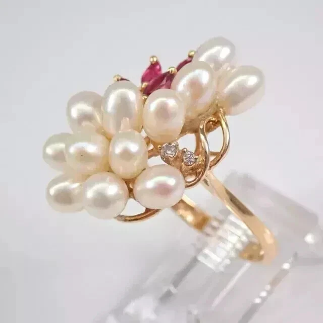 Anillo racimo vintage de perlas blancas naturales de corte redondo de 3,50 quilates enchapado en oro amarillo de 14 quilates Foto 4 de 4