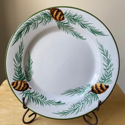 2 MACY'S THE CELLAR 11'' Pine Cone Dinner Plates - Winter Christmas - Italy