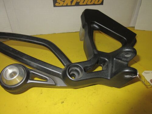 2011-16 BRP Can Am Spyder RS rear RH foot support #705006603 #705004188 - Bild 2 von 5