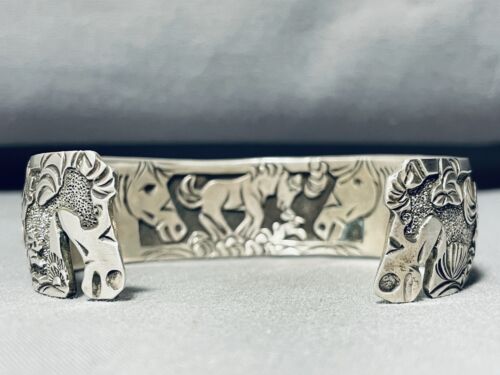 MOST HAND CARVED HORSE NAVAJO STERLING SILVER BRACELET - Picture 1 of 9