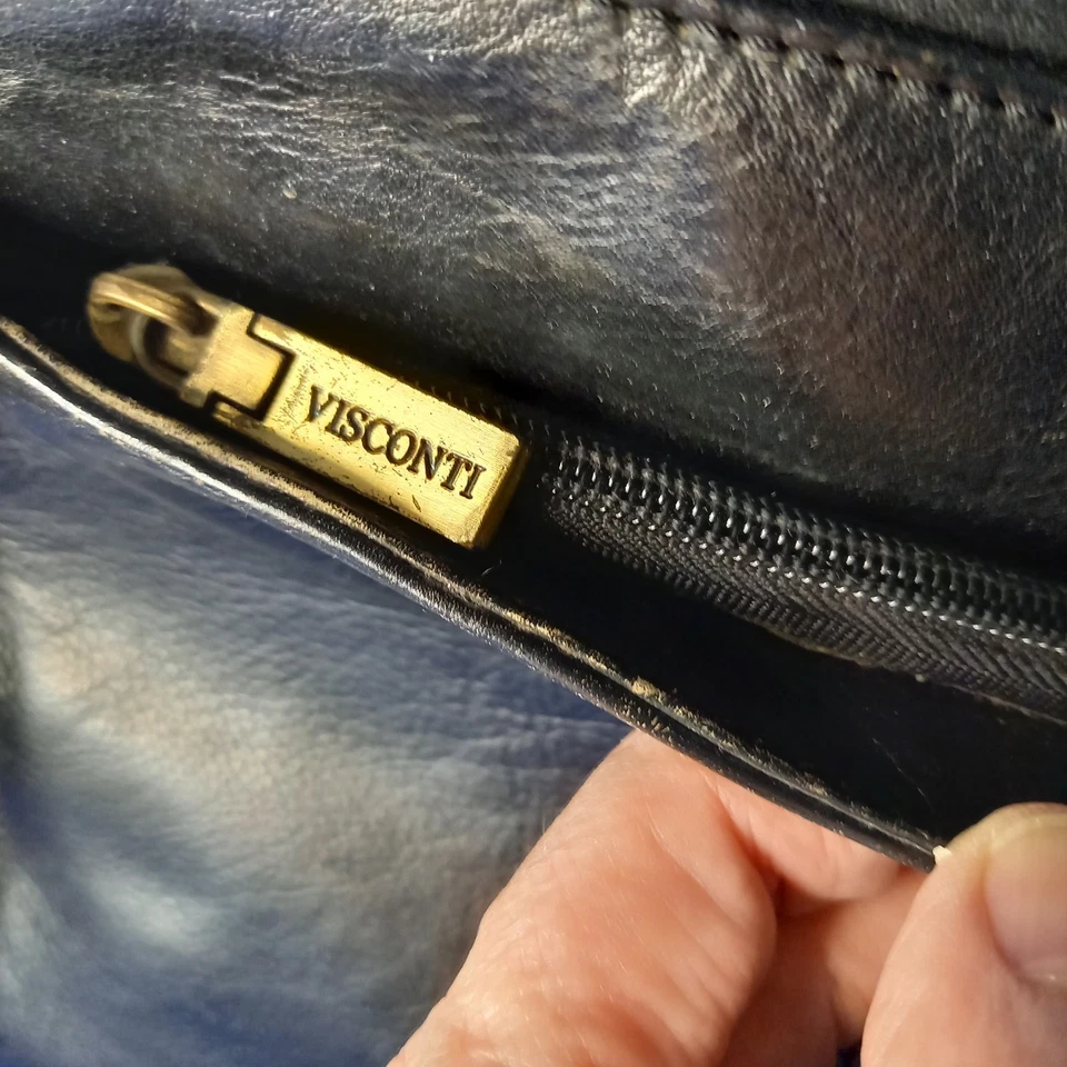 VISCONTI BLACK SOFT LEATHER BRIEFCASE WITH 7 POCKETS. - Image 4 of 4