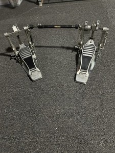 YAMAHA Double / Twin Bass Pedal Double Chain Drive W/ additional Single Pedal