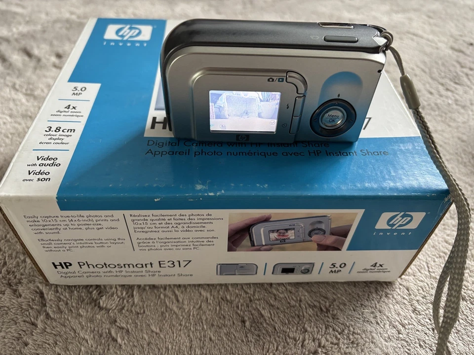 HP Photosmart E317 5.0MP Compact Digital Camera Silver Tested With Box - Image 4 of 4