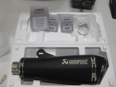 Restposten: Akrapovic Slip-On Auspuff BMW R nineT Scrambler (2016-) Black S