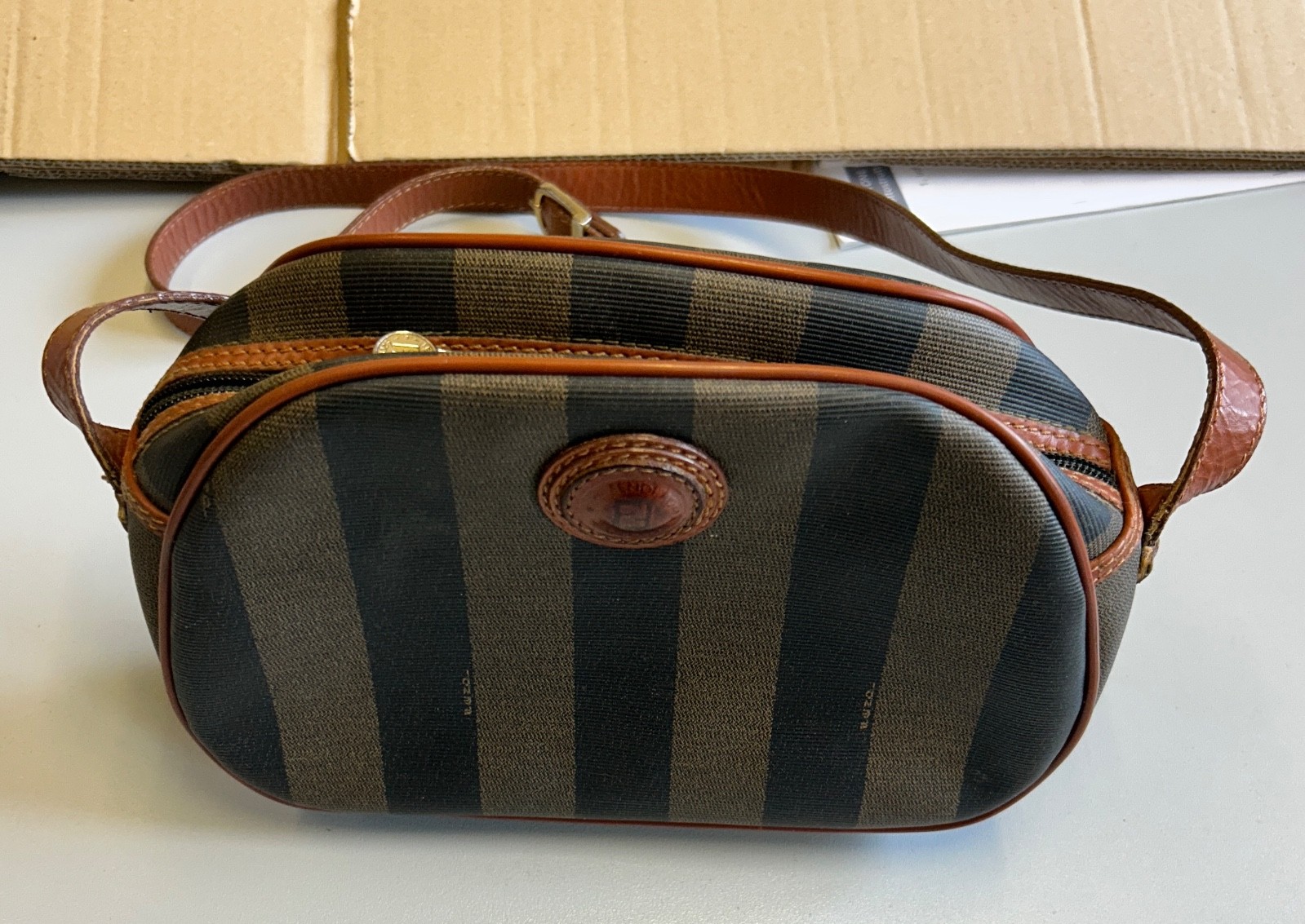 FENDI collez. Pecan borsa a tracolla, usata anni 80 ottimo stato, pelle e tela