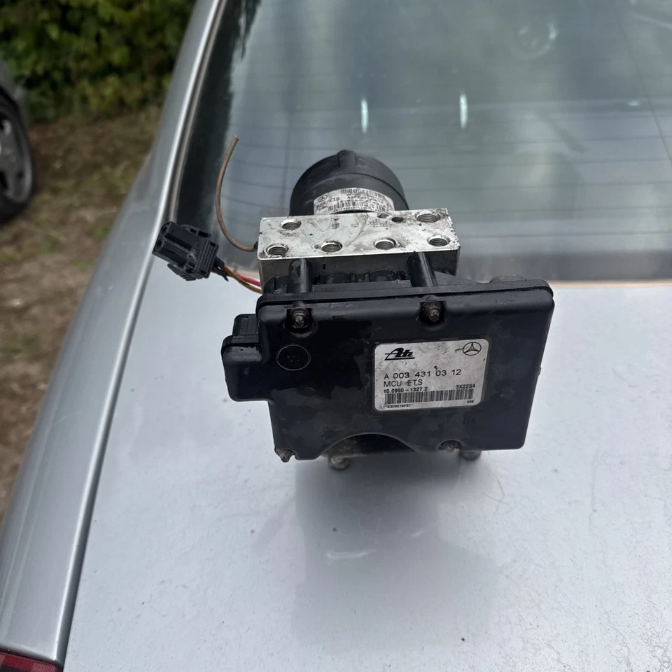 1999 Mercedes-Benz C-Class C 280 Petrol ABS Brake Pump A0034310312 A0034310312 — 第 2/3 张图片