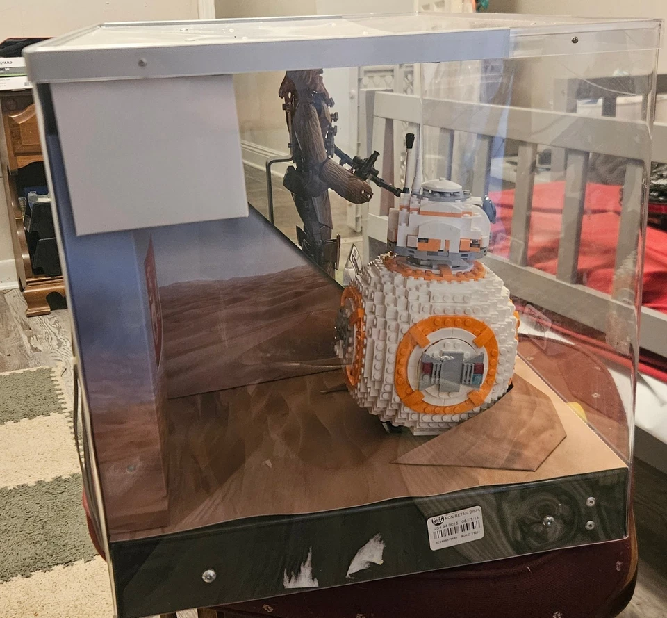 Exhibición exclusiva de Star Wars Lego BB-8 y Chewbacca Foto 4 de 4