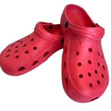 Red Clogs Garden Slip-On Water Beach Shoes Classic Unisex Size 9 Lightweight