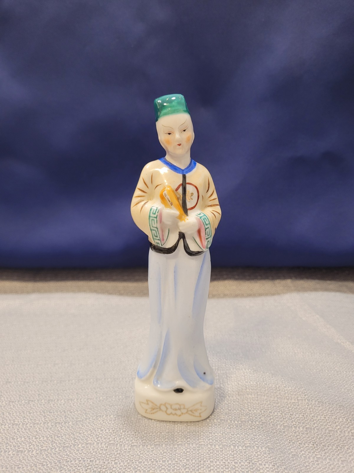 Vintage Occupied Japan small Asian male statue figurine