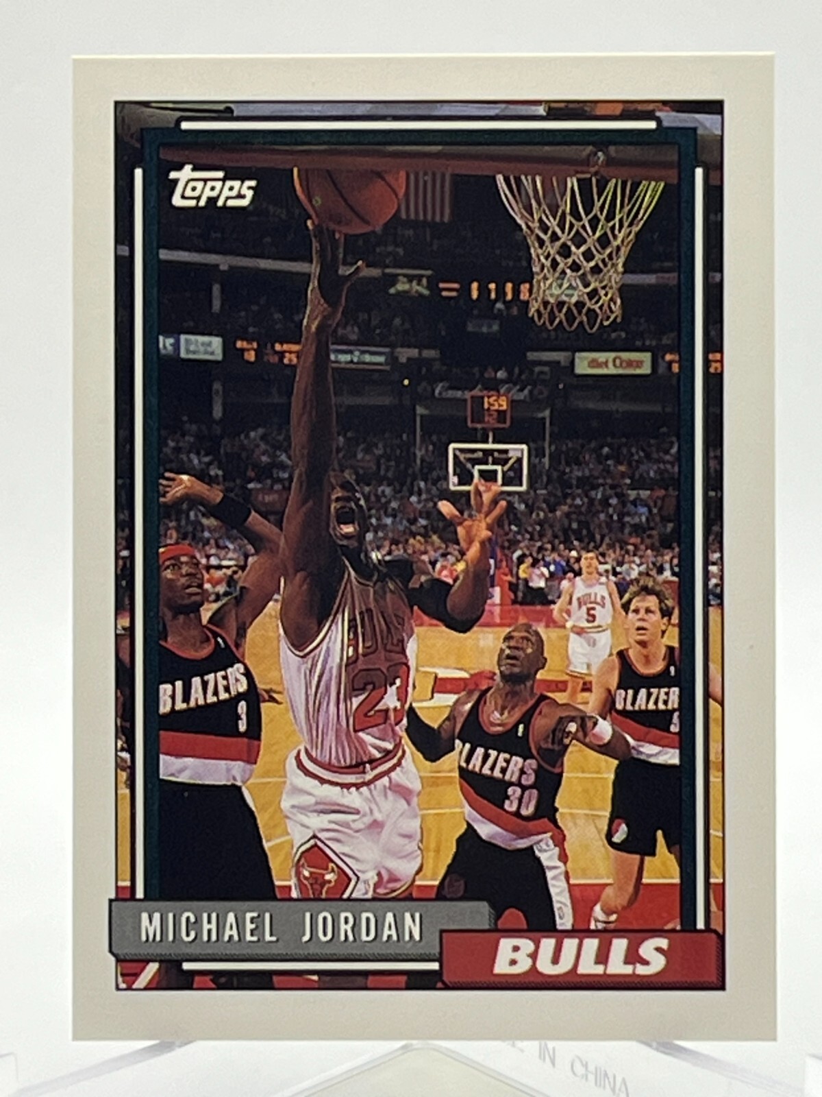 1992 Topps NBA Basketball Card #141 Michael Jordan Chicago Bulls *GEM*