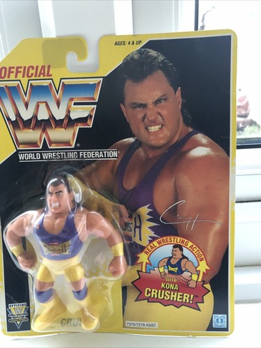 hasbro wwf wrestling figure Crush on yellow card 1...