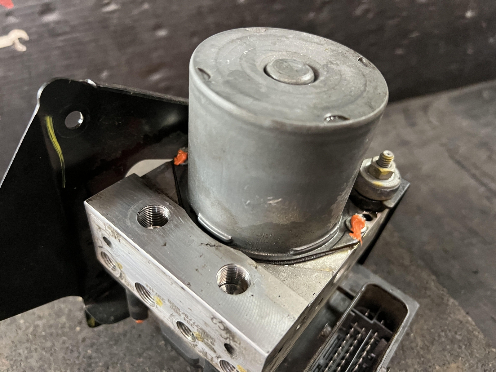 05-08 MASERATI QUATTROPORT ANTI-LOCK ABS BRAKE PUMP MODULE MODULATOR