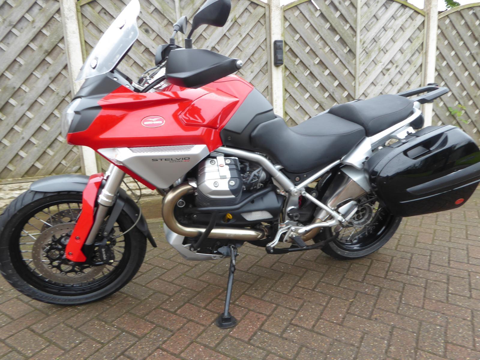 MOTO GUZZI STELVIO 1200 09 REG LOW MILES HAND GUARDS CRASH BARS 1 YEARS