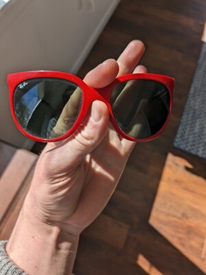 Ray-Ban CATS1000 RED RB4126 sunglasses. Made In Italy. No Case. 