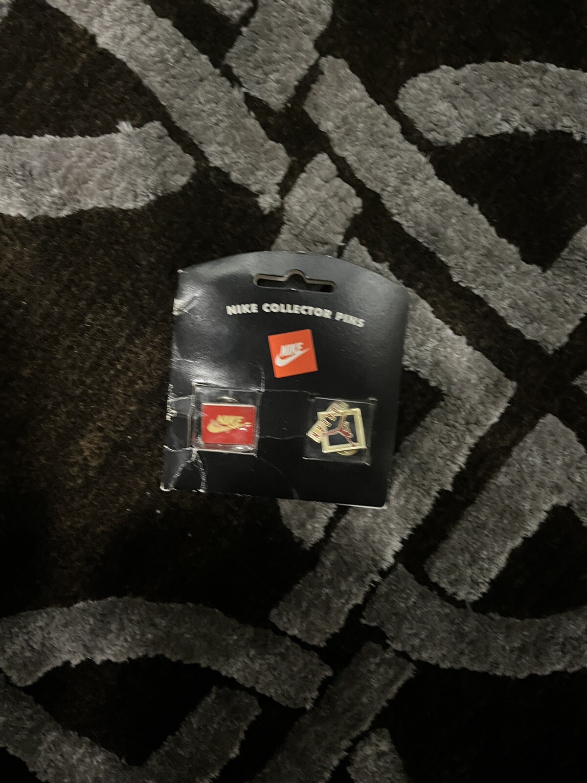 1990s Nike Collector Pins 576012-001 NEW