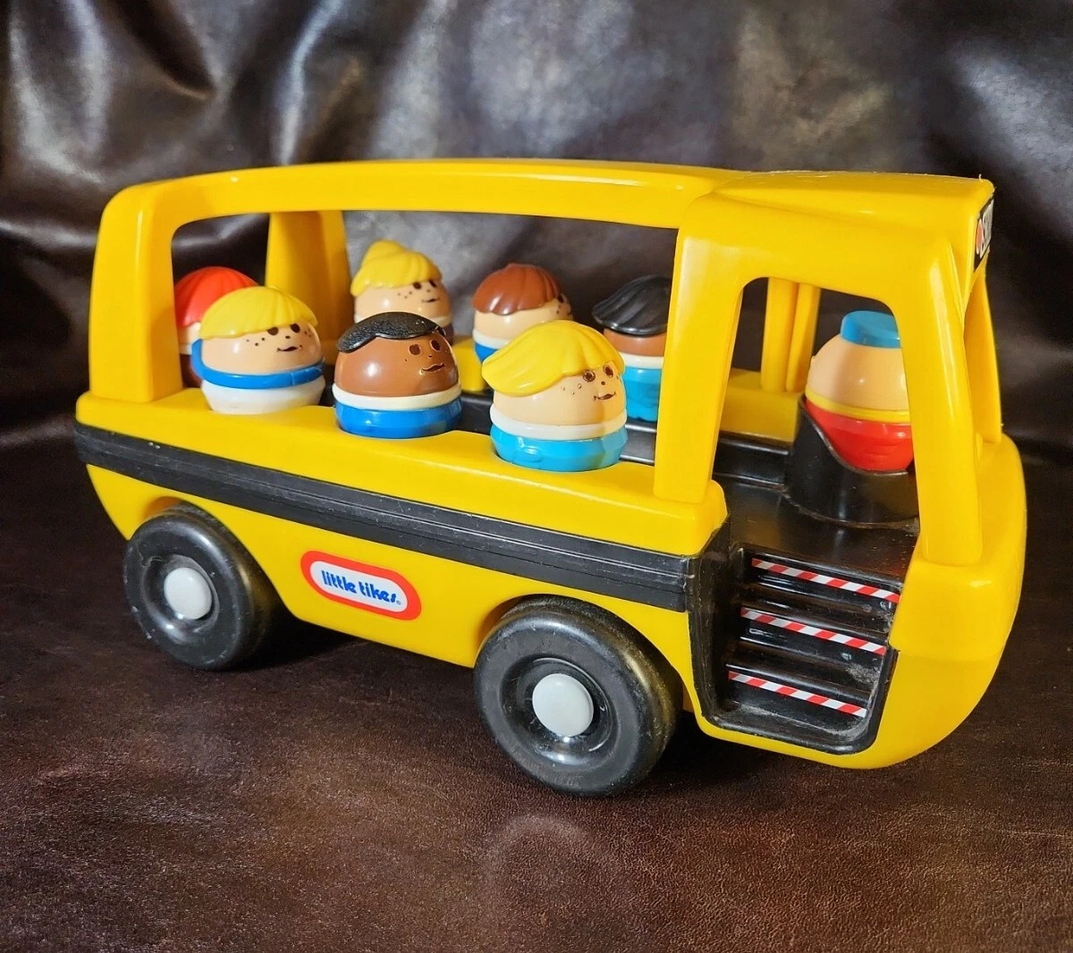 Vintage Little Tikes School Bus W 8 Figurines EUC