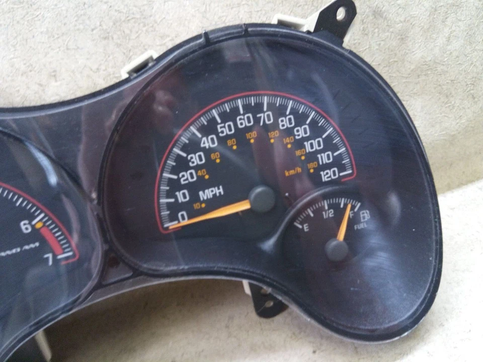 Cuadro de instrumentos velocímetro 9383052 compatible con 00-05 PONTIAC GRAND AM w197-200939 Foto 3 de 4