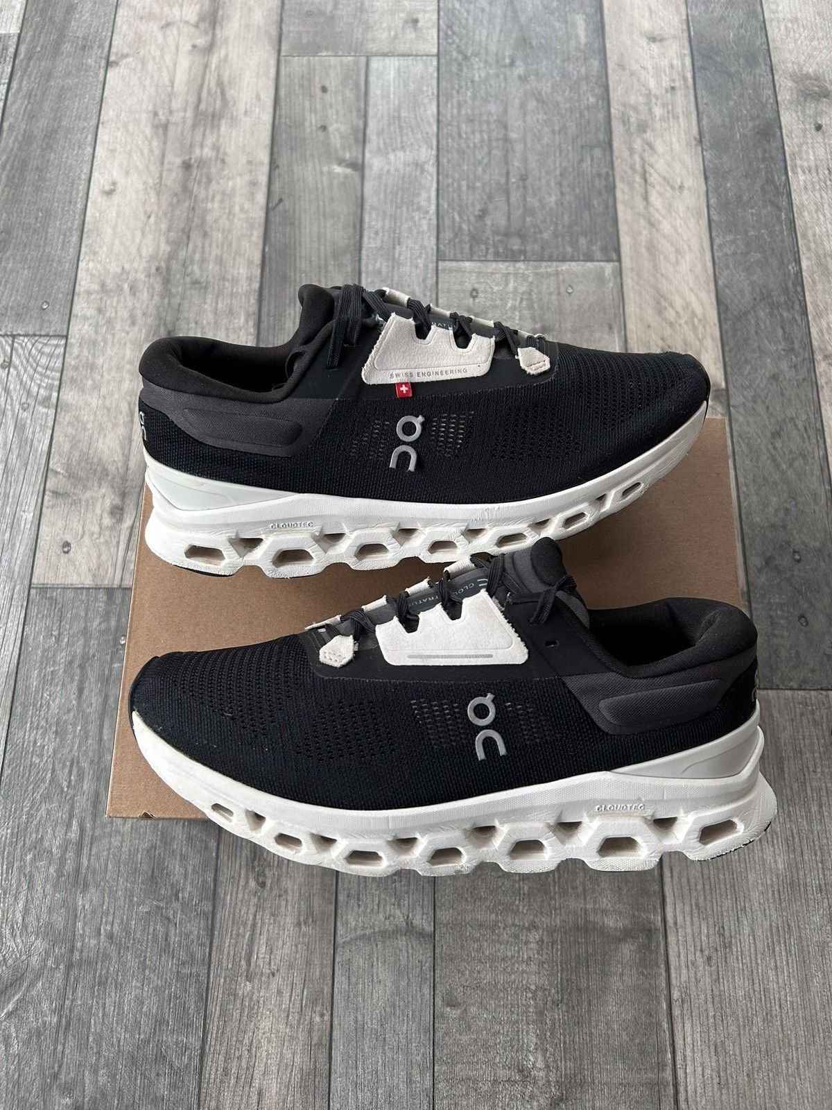 ON Running CloudStratus Road Running Trainers Black White Size UK 7 RRP £170 image 5