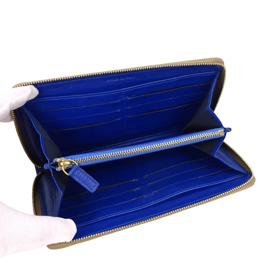 Good Condition Celine Zip Multi Function Round Zi… - image 6