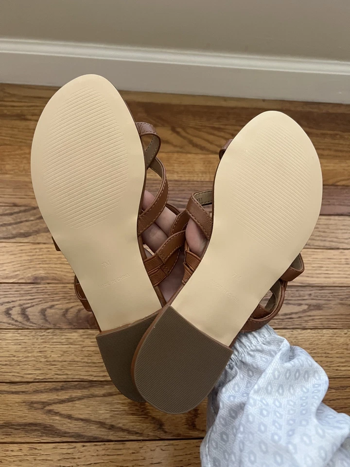 Sandalias Talbots para mujer talla 7M punta redonda con correa trenzada cuero marrón nuevas sin etiquetas Foto 3 de 4