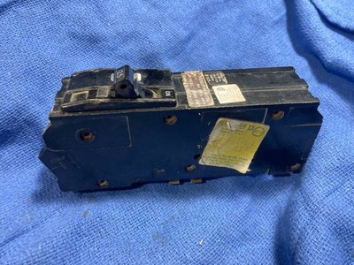 SQUARE D Q1-2125 - 2 POLE 125 AMP CIRCUIT BREAKER 120/240 V Q12125