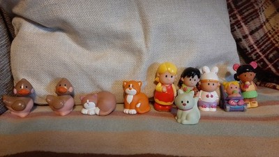 Happyland ELC Figuren Konvolut 10 Figuren. Set 3 Katzen Enten Baby Mädchen