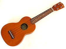 Hula Ukes Model UK-55 Traditional Hawaiin Ukulele With Case