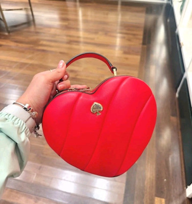 国内即送 katespade ラブシャック 3D ハート ショルダー KK191 国内即送 katespade ラブシャック 3D ハート ショルダー KK191