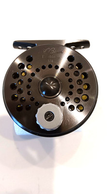 L.L. Bean Double L /Orvis 3/4 Fly Reel w/ line and backing...Ex Condition.