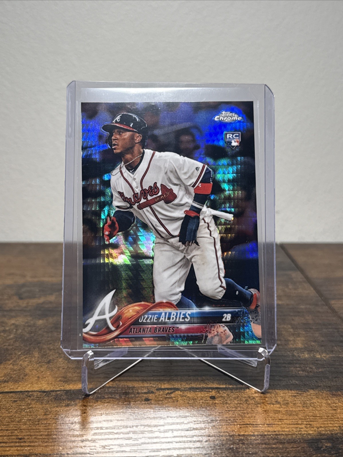 2018 Topps Chrome - Ozzie Albies #72 Prism Refractor (RC)