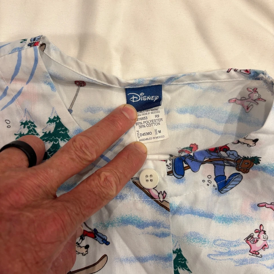 Disney Womens Scrub Top | White Blue | Mickey & Goofy Winter Scene Skating | Med - Image 3 of 4