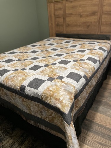Copper to Pewter Fall Foliage Queen Quilt Set 90" x 92" - Picture 9 of 16