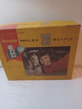 Vintage Kodak Brownie Camera Reflex 20 outfit 44E still in original box