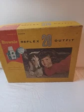 Vintage Kodak Brownie Camera Reflex 20 outfit #44E still in original box 