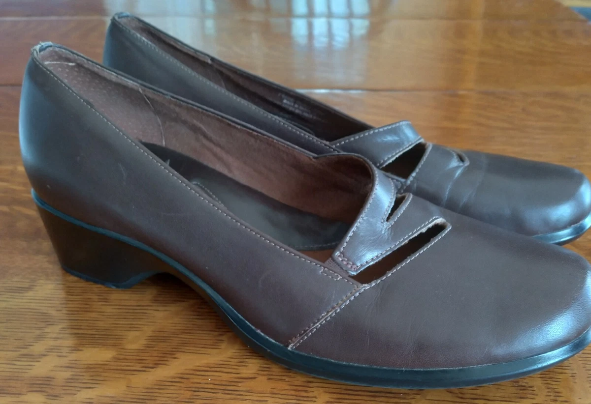 Clarks Artisan Collection 7.5M Brown Leather Low Heel Shoes eBay