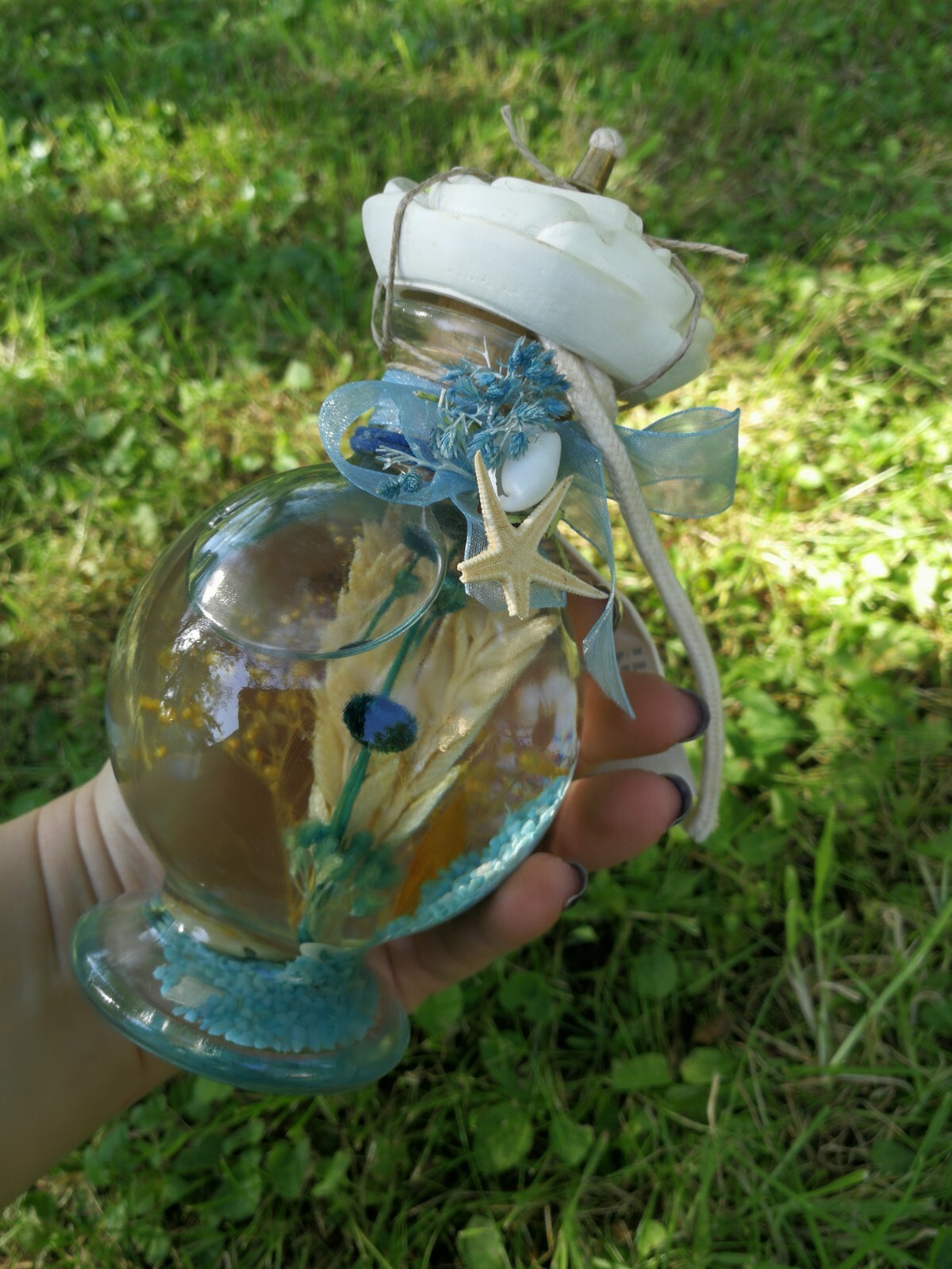 Lampe à huile vintage Océane par Clos d'Aguzon en verre bleu 20cm