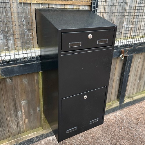 Outdoor Parcel Delivery Box for Gate Mounted Sigma Black Stainless Steel Front - Picture 7 of 16