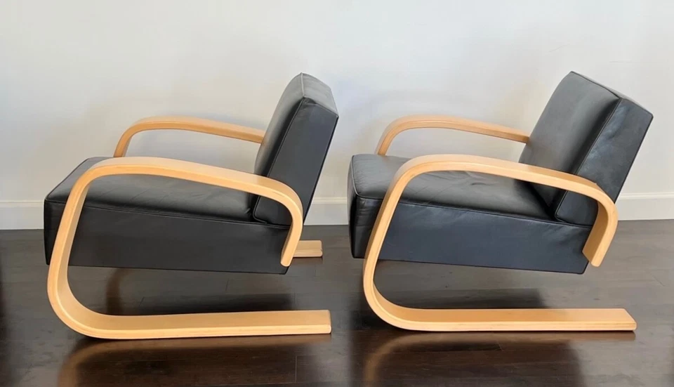 Un impresionante conjunto de sillas cisterna Alvar Aalto / años 90 en hermoso estado Foto 3 de 4