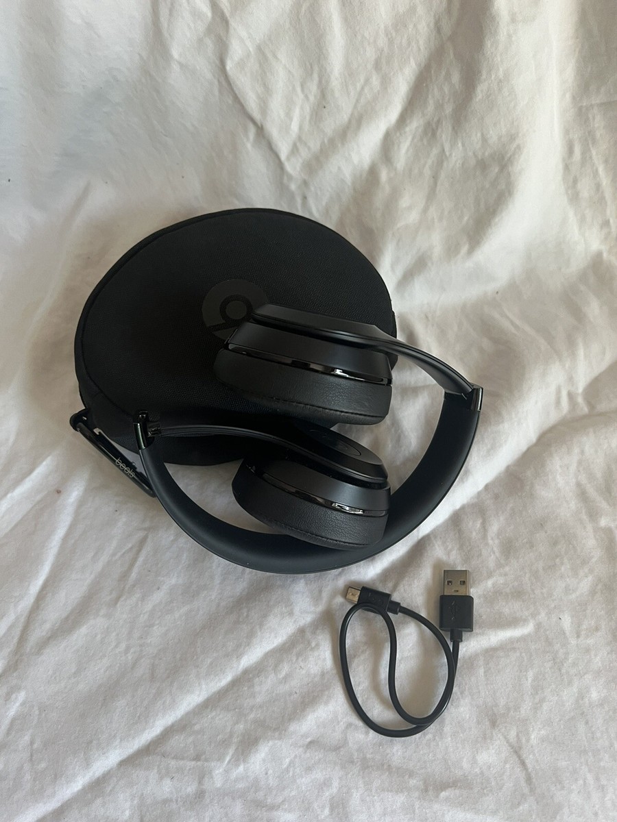 ヘッドフォン/イヤフォン Beats by Dr Dre - Beats Studio 2 Wireless Beats by Dr. Dre Studio2 Wireless Headphones (Gloss White