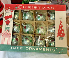 VTG Fantasia Poland 12 Green Hand Painted Blown Glass Christmas Ornaments w/ Box