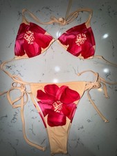 Womens New NWOT Size Large Two Piece Bathing Suit  Swim Wear  Bikini, Flowers