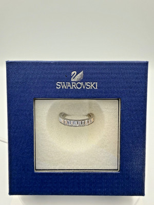 New/Authentic Swarovski Matrix Ring with Baguette Stones
