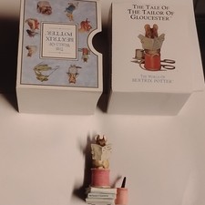 The World of Beatrix Potter Tailor of Gloucester Mouse Figurine Boxed 1995