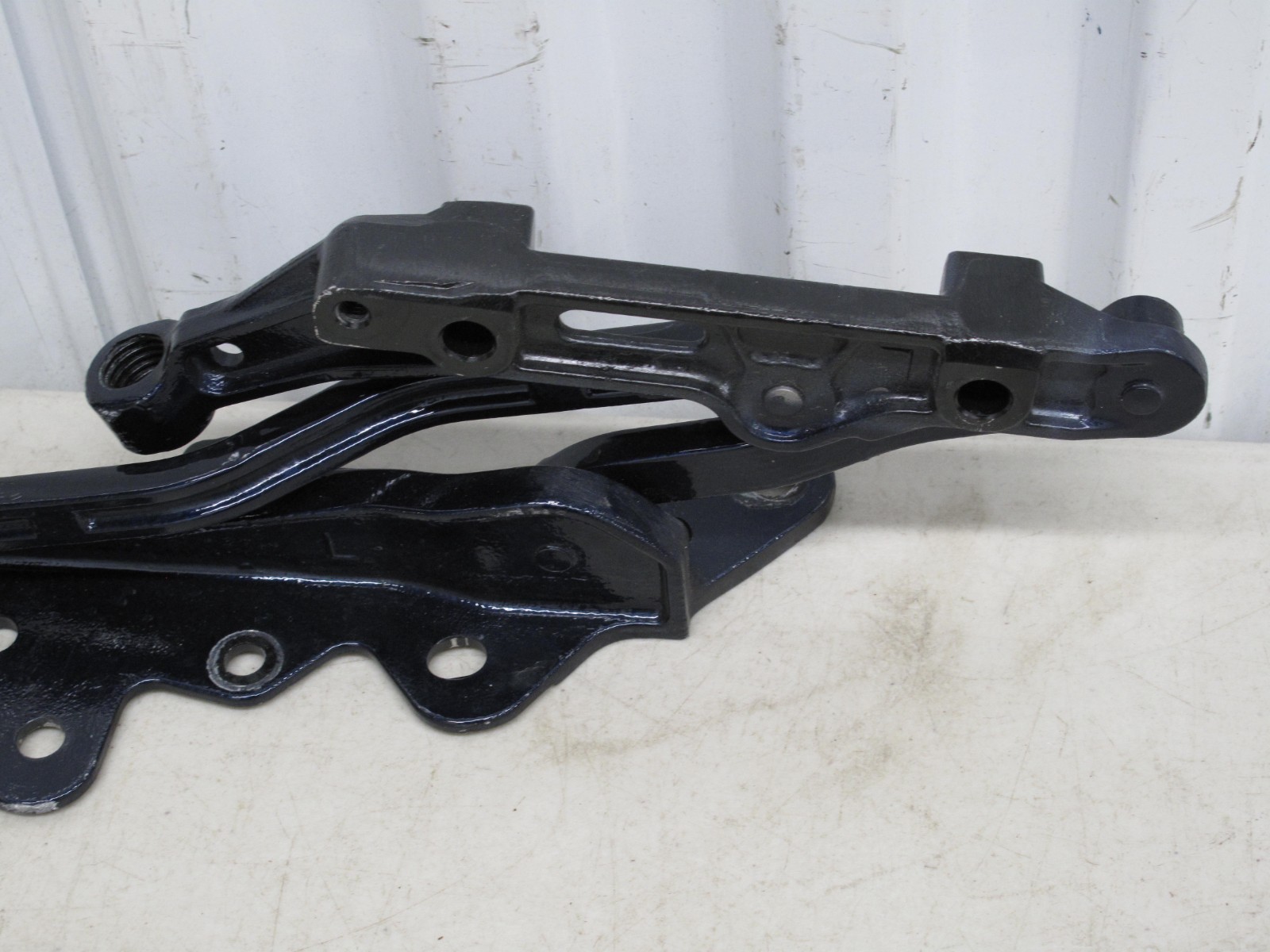 2017 2018 2019 2020-2023 ASTON MARTIN DB11 HOOD BONNET HINGE LEFT DRIVER OEM
