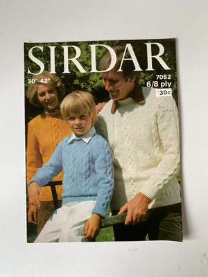 Vintage Sirdar Knitting Pattern Leaflet 7052 Mens Ladies Childrens Jumpers
