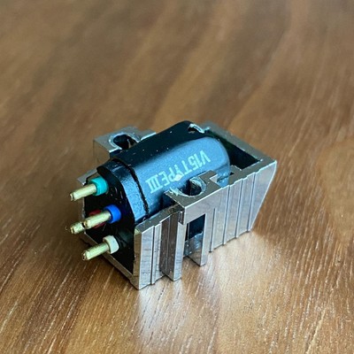 Shure V15 Type III Cartridge White Lettering Mirror Finish Audio